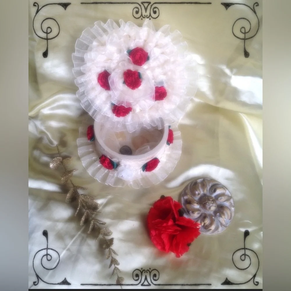 Hand Crafted Red Roses Jewelry Box